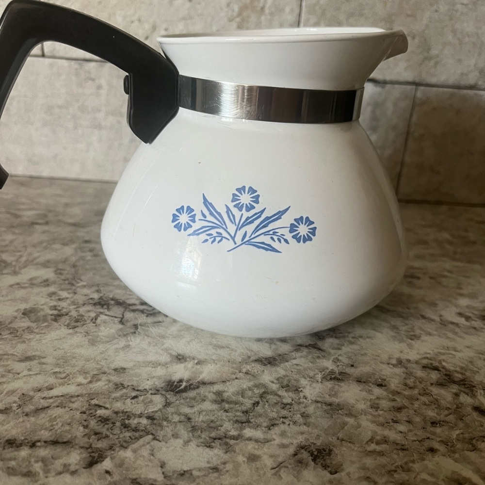Corningware 6 c tea pot